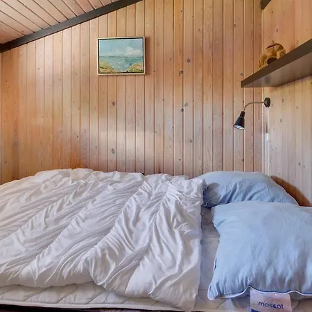 Three-bedroom Holiday In *